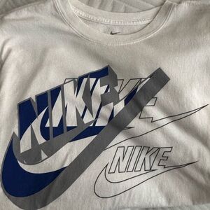 blue&white nike t-shirt